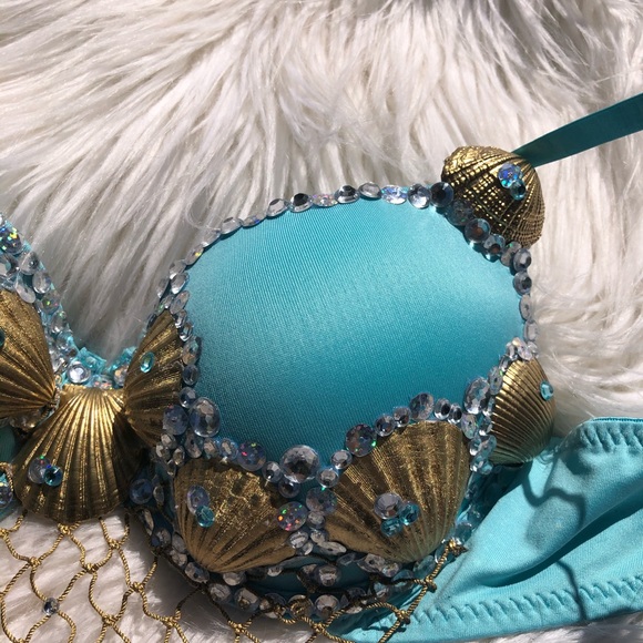 Custom made mermaid seashell bra - Picture 5 of 9